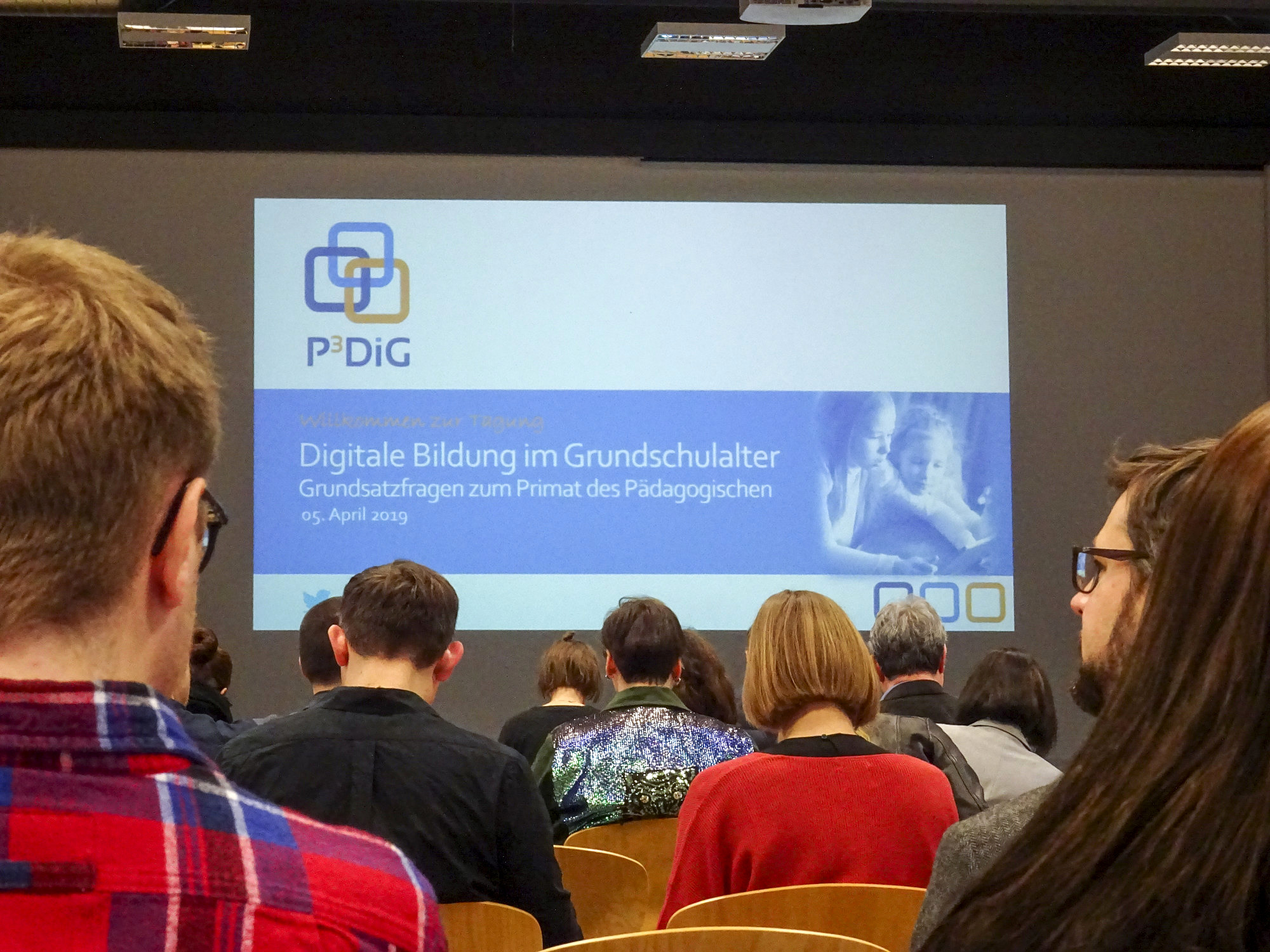 Zum Artikel "Fachtagung: Digitale Bildung im Grundschulalter"