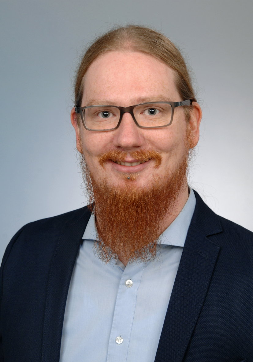 Dr. Andreas Dertinger