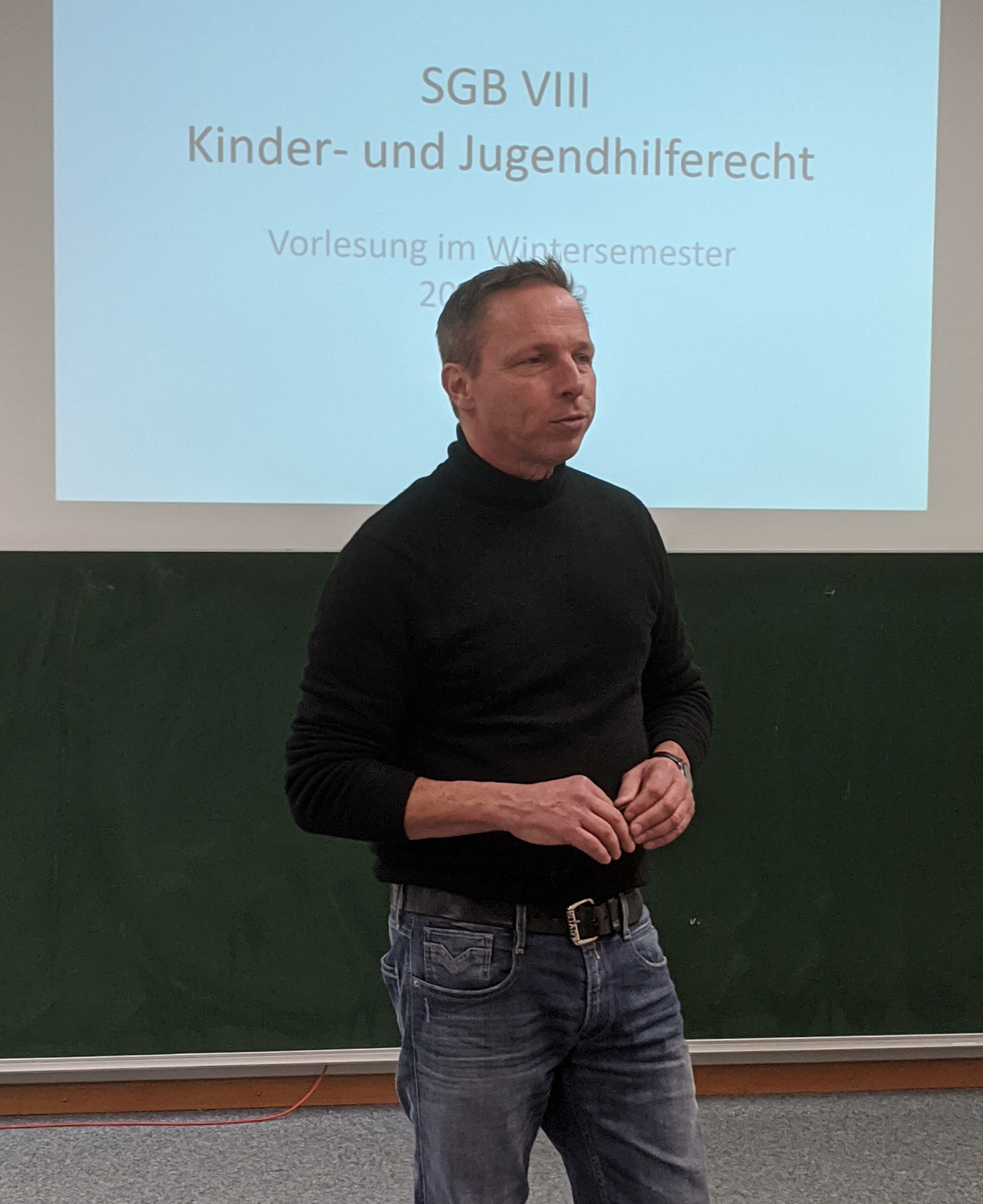 Vortrag zum Thema „SGB 8 Kinder und Jugendhilfe Nürnberg“ kam gut an